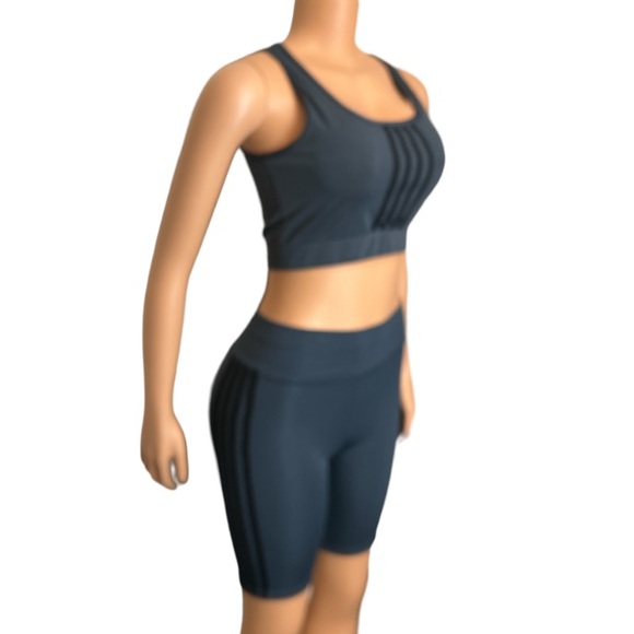 AQ - Sport Activewear Gray Black striped Biker Short 2 piece Set Size M NWT - Picture 4 of 17